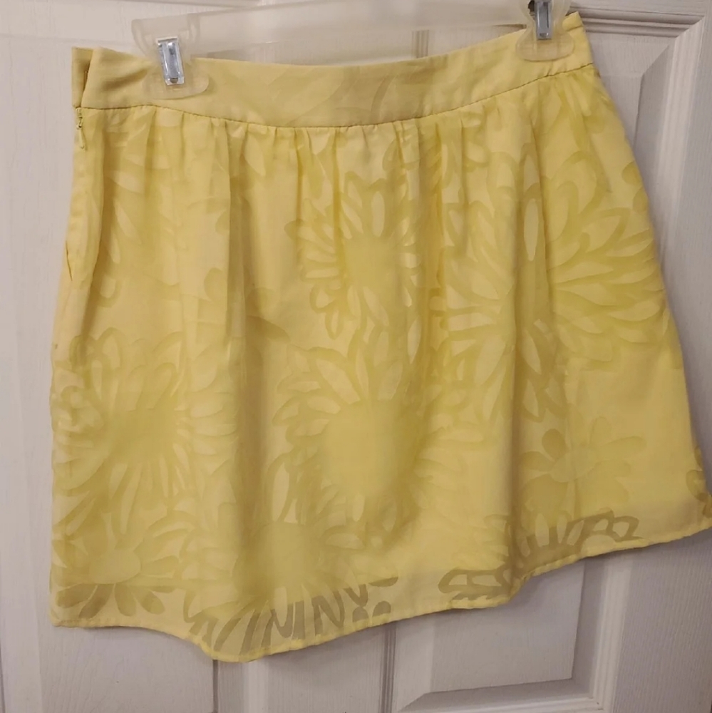 Lilly Pulizter yellow skirt